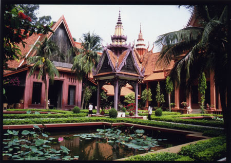 007 Jardin du Musée National