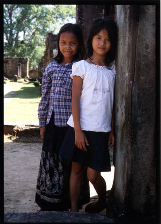 062 Rencontre dans l'enceinte du Bayon