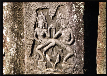 065 Danseuses célestes  Apsaras