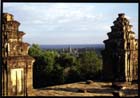 090 Vue d'Angkor Wat de  Phnom Bakhung 